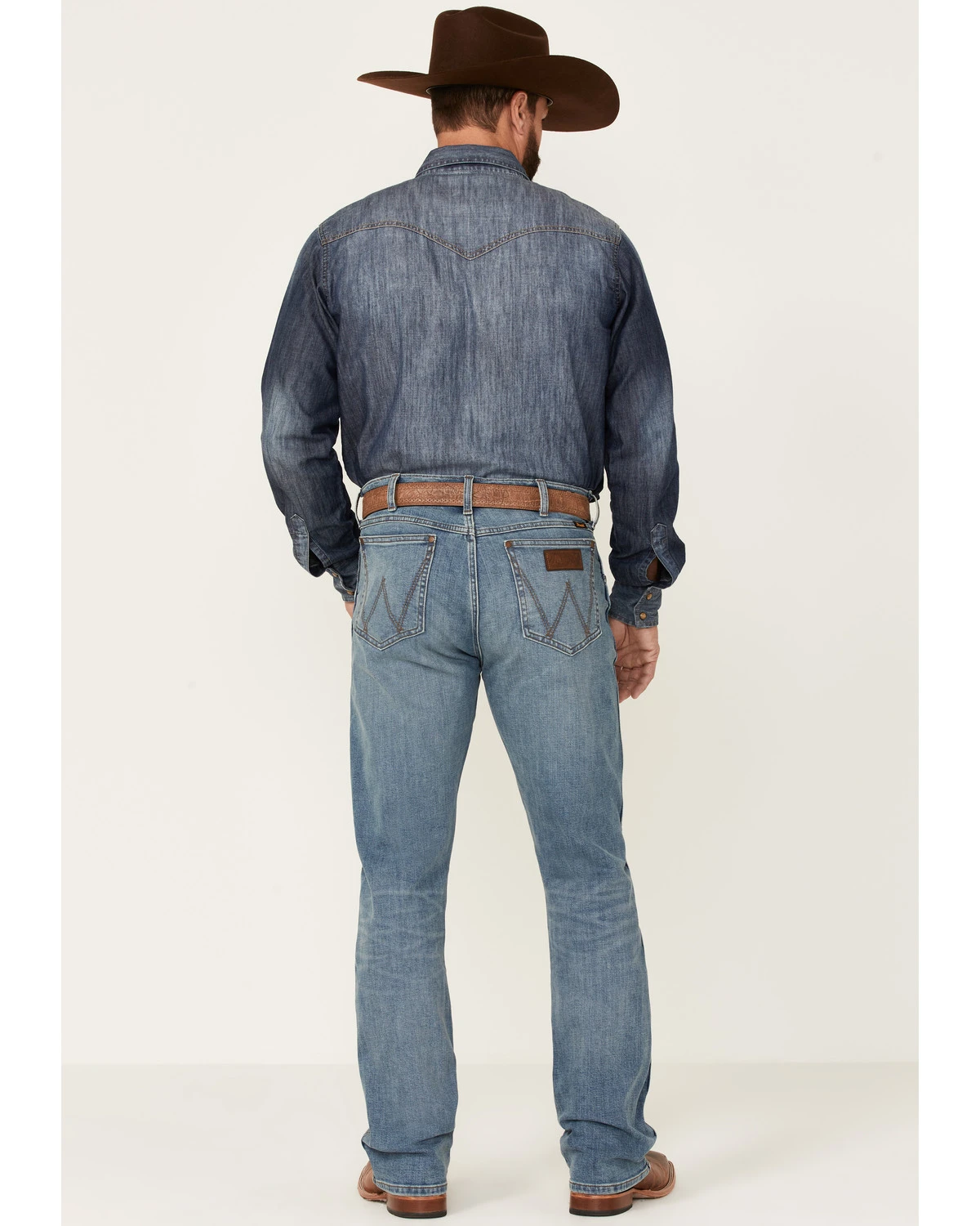 Wrangler Retro Premium Men's Eagleton Light Wash Stretch Slim Bootcut Jeans - Image 3