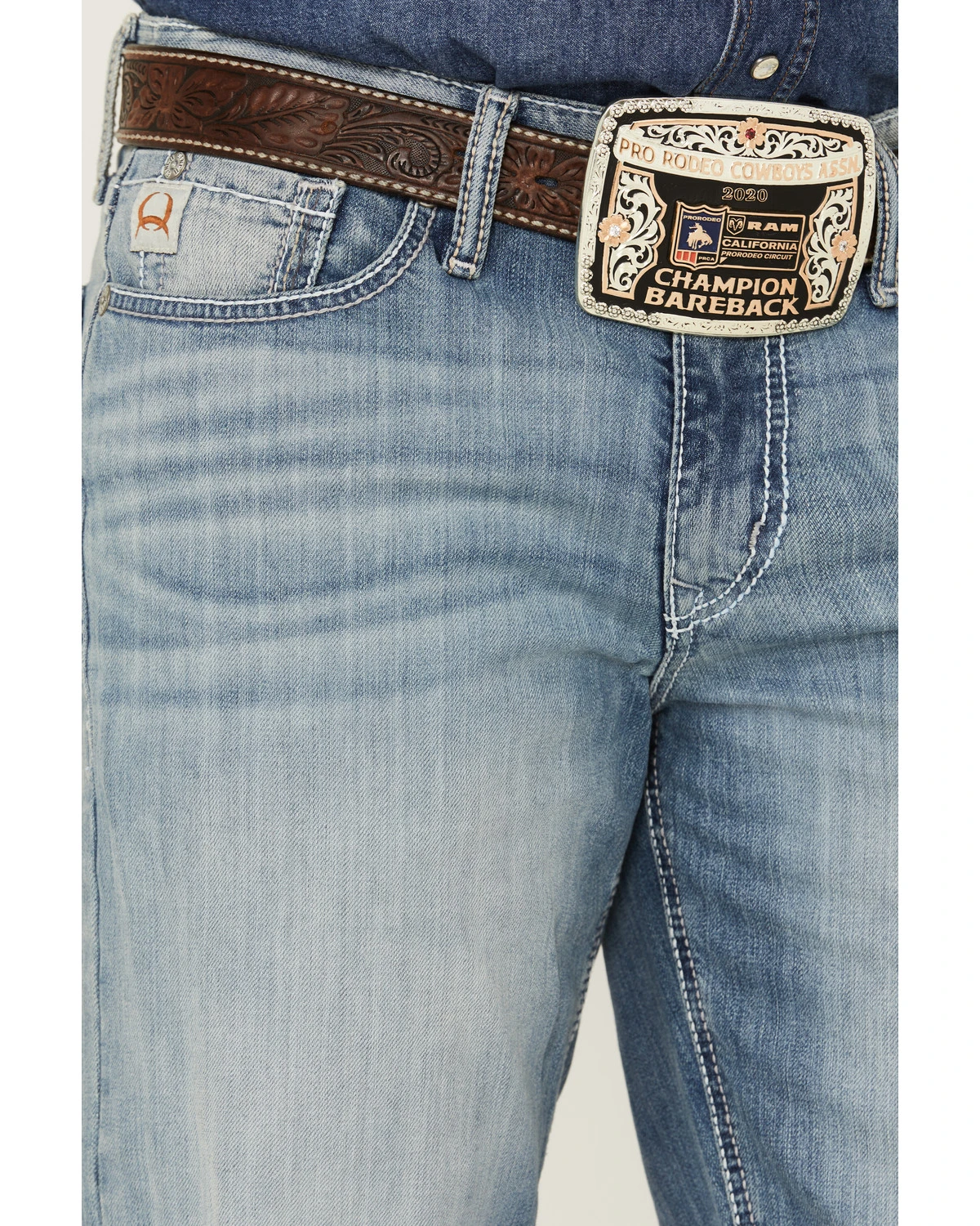Cinch Men' Grant Light Stonewash Performance Bootcut Jeans - Image 2