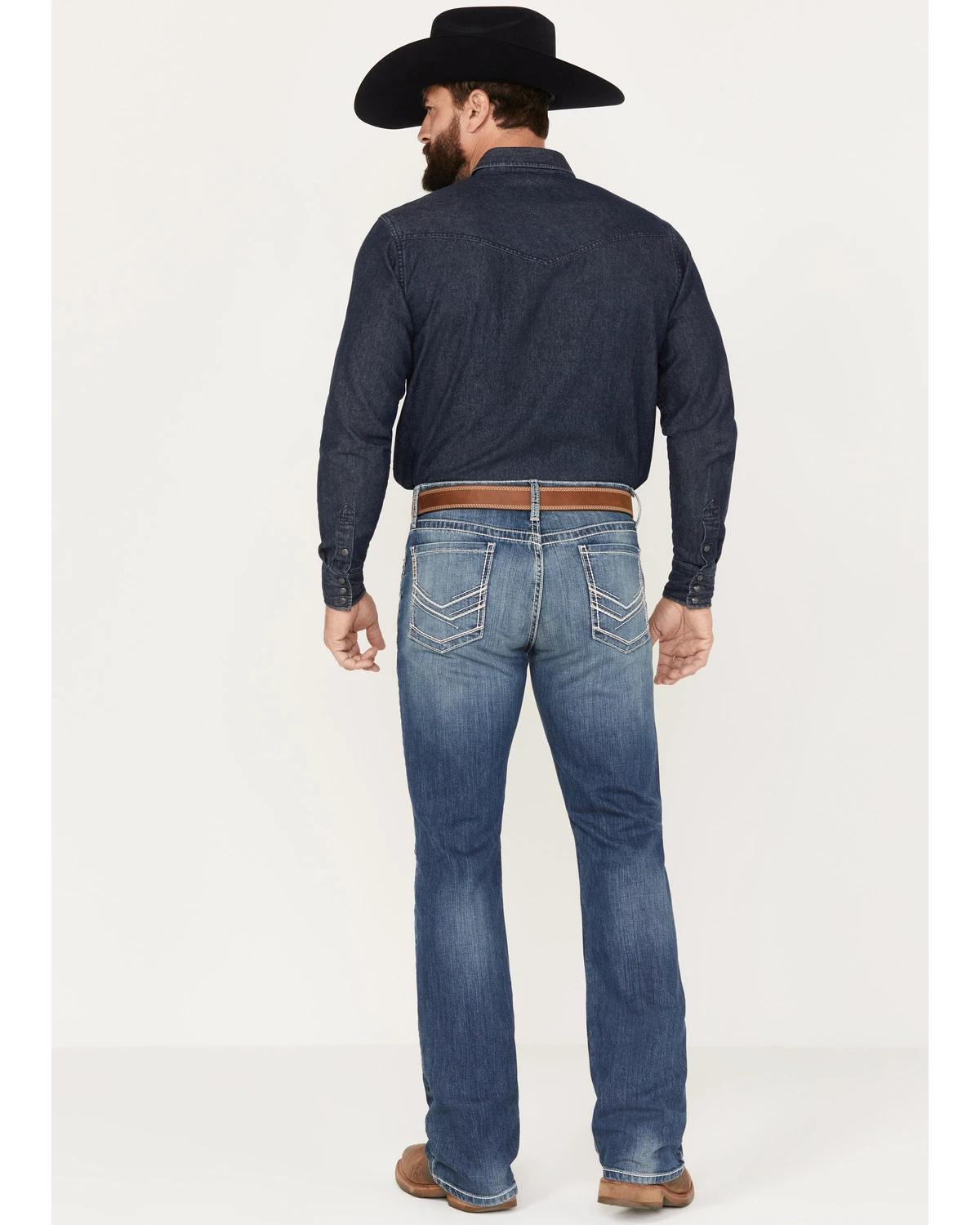 Cinch Men's Ian Medium Stonewash Slim Boot Performance Stretch Denim - Image 3