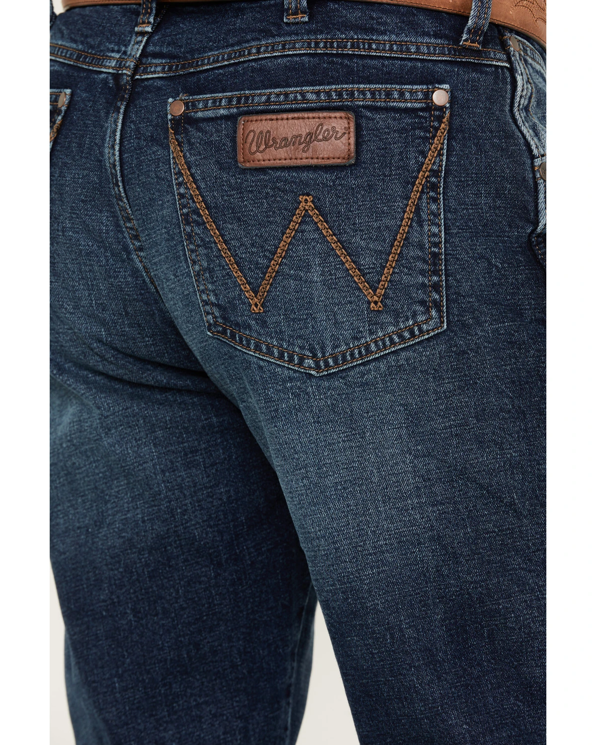 Wrangler Retro Men's Medium Wash Slim Straight Stretch Jeans - Image 4